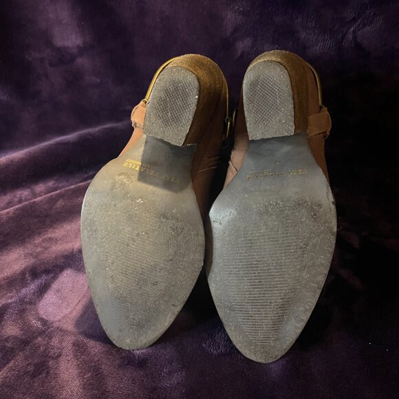 VERY VOLATILE | Los Angeles - Leather Stacked Heel Ankle Boots - Picture 3 of 9